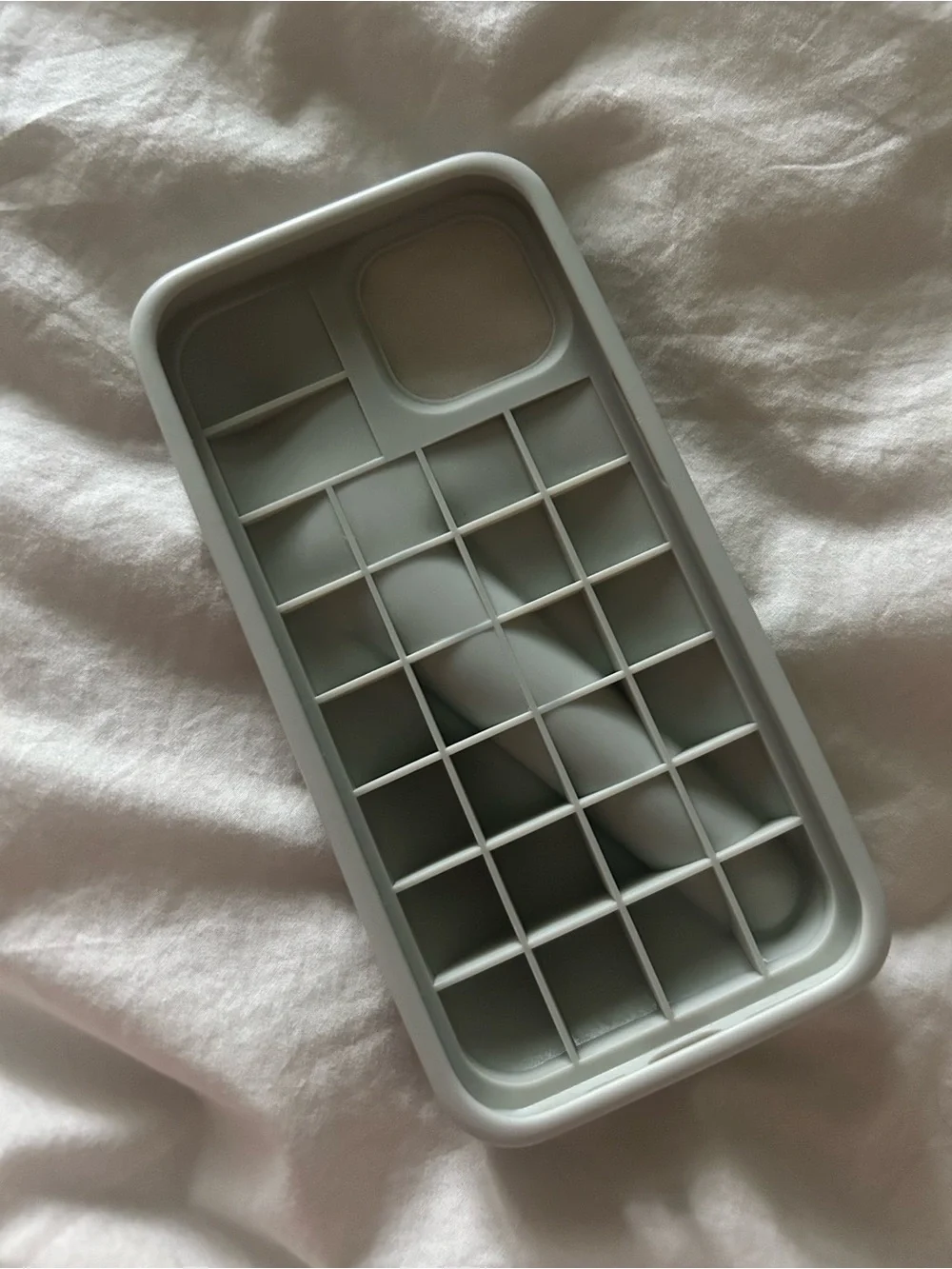 RHODE Grey Silicone Grip IPhone 14 Lip case